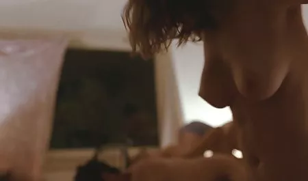Elena piękna młoda sexfilmy darmowe brunetka dostaje w dupę