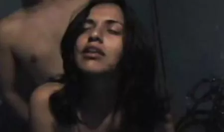 Piękne naturalne sex filmy bezpłatne ciało